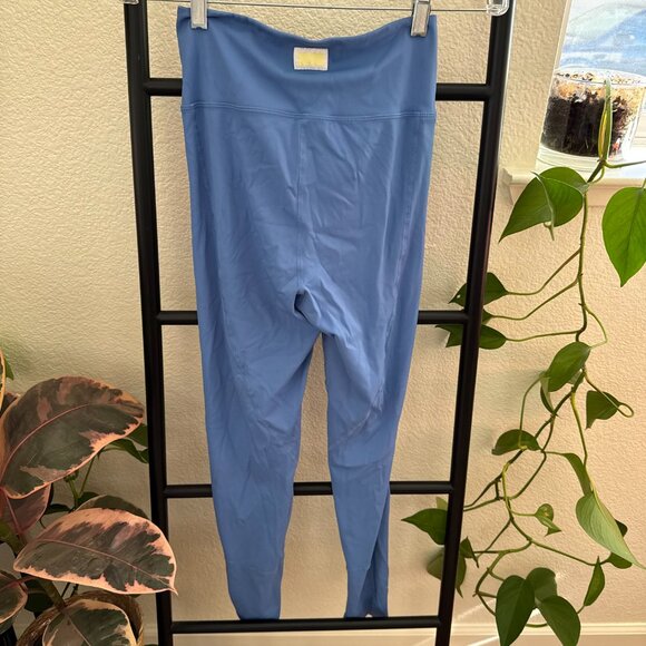 yllw the label Energy V-Cut Mind Blue Leggings Size Medium - Picture 9 of 9